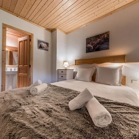 Duplex Spacieux A 1850 - 8 Pers, Pieds Des Pistes, Cheminee, Garage, Wifi Inclus - Fr-1-631-56 * Courchevel